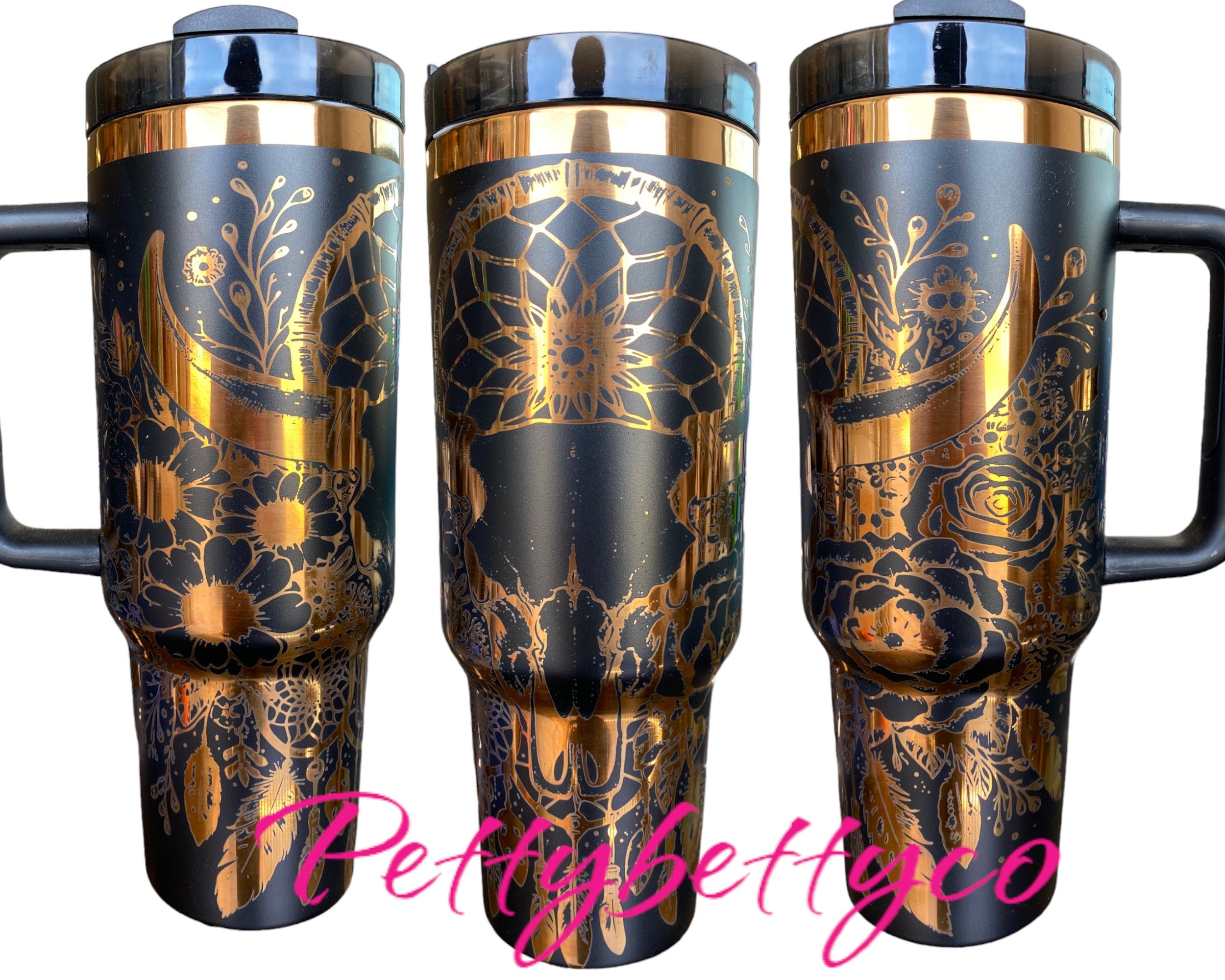 Bull Skull and Dreamcatcher Tumbler  - engraved Country Tumbler - 40oz tumbler with handle - Cow Print Tumbler - Copper Cream Longhorn Cow