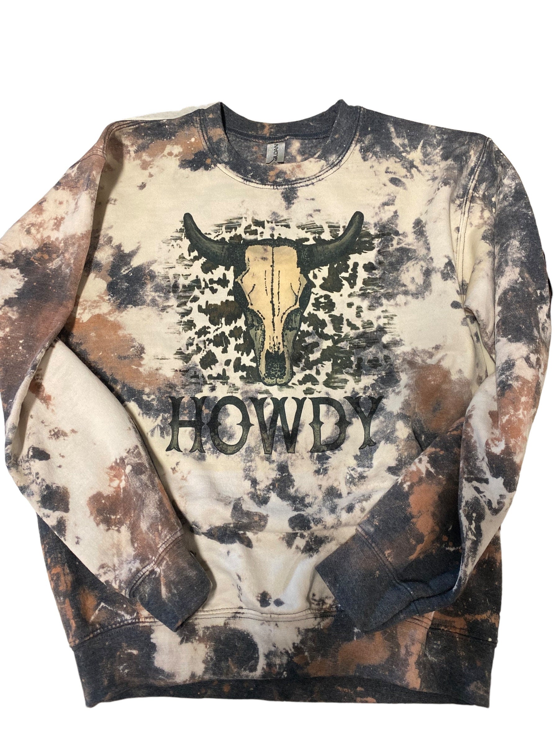 HOWDY Bull Sweatshirt - Cowhide Bleach Crewneck Sweatshirt - Howdy Shirt -Western Wear - Cow Print Shirt Highland Cow shirt Cowgirl Cowboy