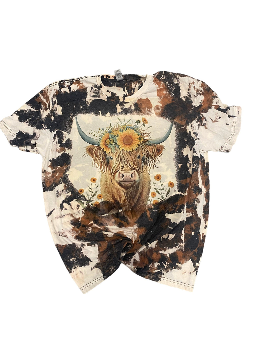 Sunflower Highland Cow Shirt - Cow T-shirt - Cowhide Bleach Crewneck tee shirt - Howdy Shirt -Western Wear - Cow Print Cowgirl