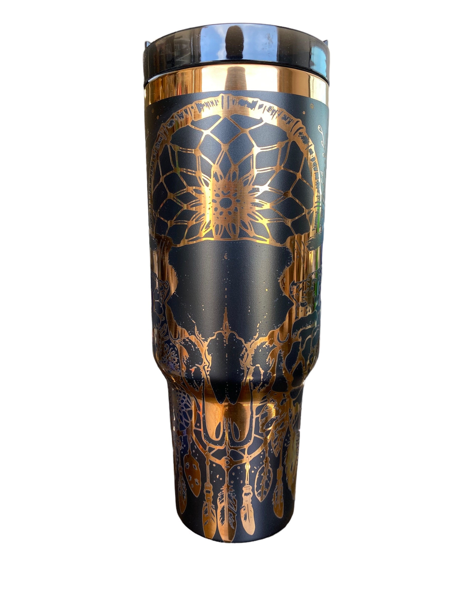 Bull Skull and Dreamcatcher Tumbler  - engraved Country Tumbler - 40oz tumbler with handle - Cow Print Tumbler - Copper Cream Longhorn Cow