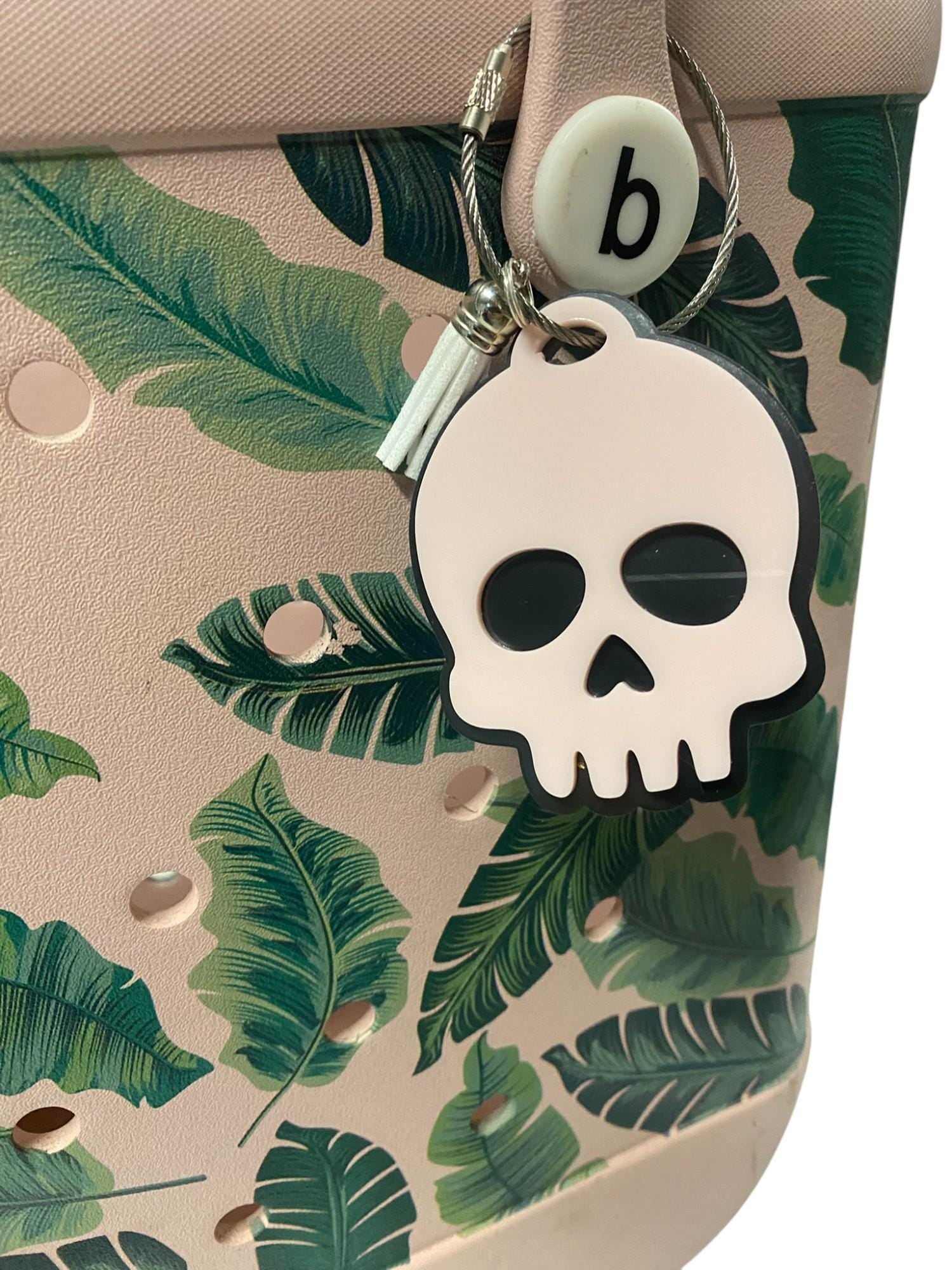Cute Skull Acrylic Bag Tag | Pink Skull Keychain | Kawaii Gothic Bag Charm | Pastel Goth Accessory | Purse Tag | Backpack Charm